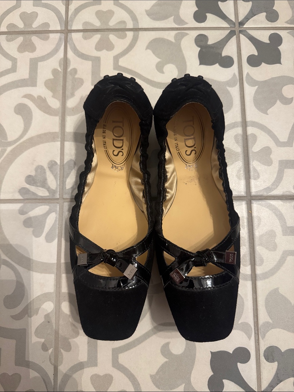 TOD'S Black Suede & Patent Bow Square-Toe Ballet Flats
